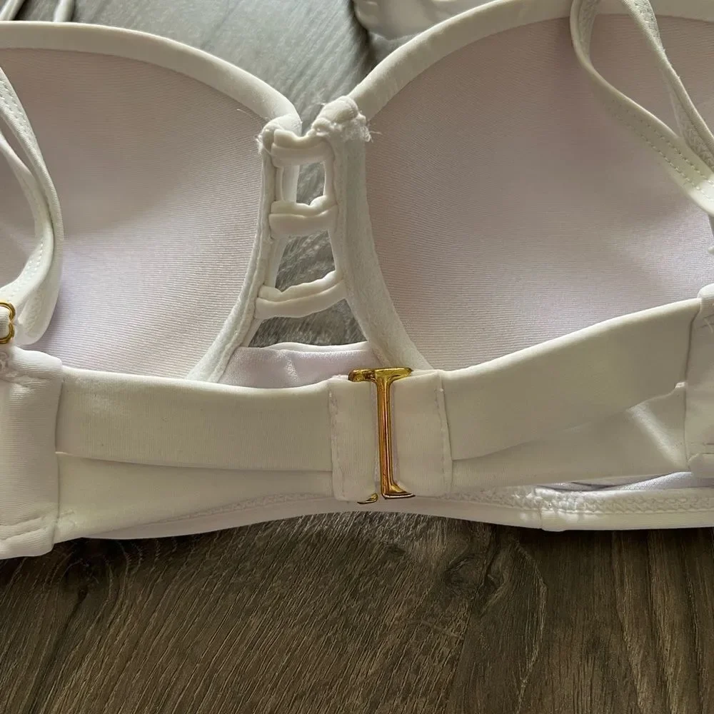 Adore me Women swimming bikini Size L